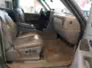 2006 Chevrolet Silverado 1500 LT3 z VIN 2GCEK13T661134570, wystawiony jako IAAI lot #43357401 z przebiegiem 238 723 mil mil oraz . Historia ofert i sprzedaży dostępna na DreamBid. Obrazek 5.