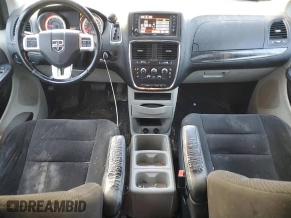 2014 Dodge Grand Caravan SE 30th Anniversary with VIN 2C4RDGBG4ER424888, listed as a Copart auction lot 70325855 with 188,697 mi miles and Salvage title. Bid and sale history available at DreamBid. Image 8.
