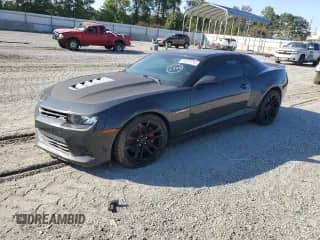 2015 Chevrolet Camaro SS z VIN 2G1FG1EW9F9190249, wystawiony jako Copart lot #69230395 z przebiegiem 124 008 mil mil oraz Czysty tytuł • Clean title. Historia ofert i sprzedaży dostępna na DreamBid. Obrazek 1.