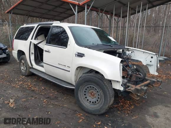 2014 Cadillac Escalade ESV Luxury с VIN 1GYS4HEF4ER218433, выставлен на аукционе IAAI как лот 41152677 с пробегом 51 315 миль миль и . История ставок и продаж доступна на DreamBid. Изображение 1.