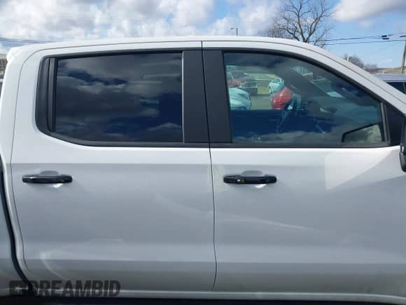 2023 Chevrolet Silverado 1500 ZR2 с VIN 3GCUDHEL1PG358494, выставлен на аукционе IAAI как лот 41454981 с пробегом 32 594 миль миль и . История ставок и продаж доступна на DreamBid. Изображение 14.