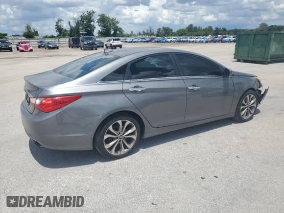 2013 Hyundai Sonata Limited с VIN 5NPEC4AB8DH748752, выставлен на аукционе Copart как лот 67575305 с пробегом 143 656 миль миль и Списание • Salvage title. История ставок и продаж доступна на DreamBid. Изображение 3.