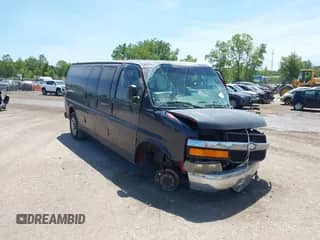 2003 Chevrolet Express Passenger with VIN 1GAHG39U731126238, listed as a IAAI auction lot 42689051 with Not provided miles and . Bid and sale history available at DreamBid. Image 1.