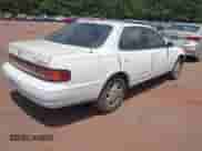 1993 Toyota Camry с VIN 4T1VK13E0PU051364, выставлен на аукционе IAAI как лот 42424824 с пробегом 126 476 миль миль и . История ставок и продаж доступна на DreamBid. Изображение 4.