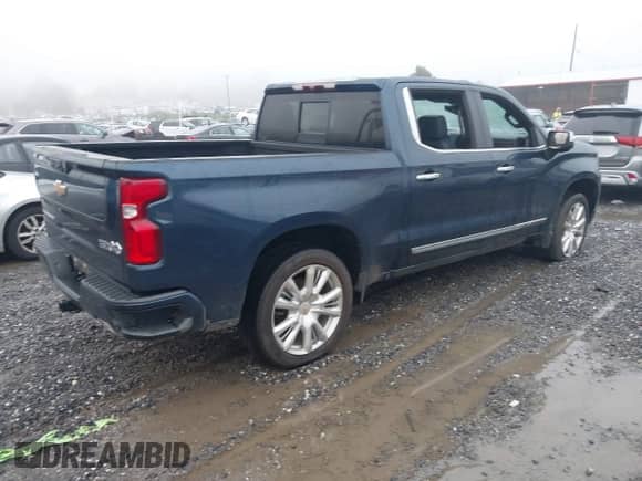 2022 Chevrolet Silverado 1500 High Country с VIN 3GCUDJET1NG668701, выставлен на аукционе IAAI как лот 42859797 с пробегом Не указан миль и . История ставок и продаж доступна на DreamBid. Изображение 4.