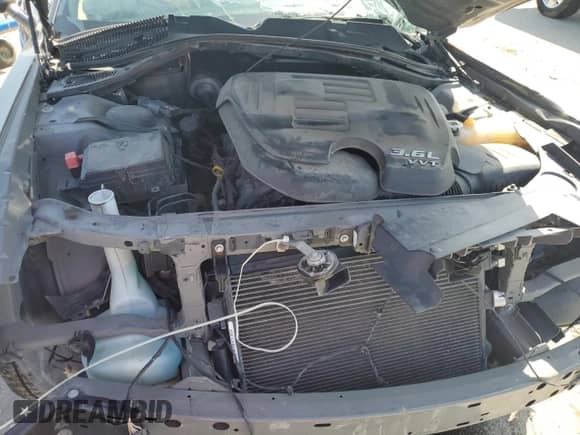 2019 Dodge Challenger SXT z VIN 2C3CDZAG3KH666581, wystawiony jako Copart lot #60089065 z przebiegiem Nie podano mil oraz Szkoda całkowita • Salvage title. Historia ofert i sprzedaży dostępna na DreamBid. Obrazek 11.