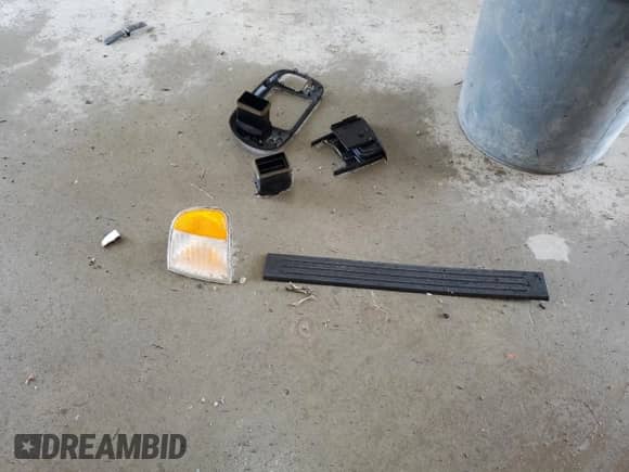 1997 Ford F-150 XL с VIN 1FTEX17L2VNB81619, выставлен на аукционе Copart как лот 68626805 с пробегом 198 610 миль миль и Списание • Salvage title. История ставок и продаж доступна на DreamBid. Изображение 12.