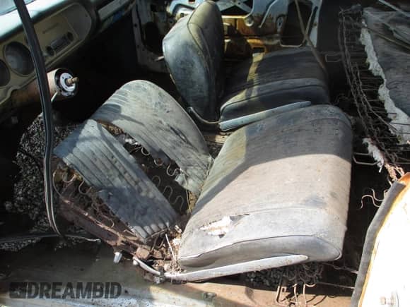 1964 Chevrolet Malibu с VIN 45837K124155, выставлен на аукционе Copart как лот 83877104 с пробегом 93 461 миль миль и Чистый • Clean title. История ставок и продаж доступна на DreamBid. Изображение 5.