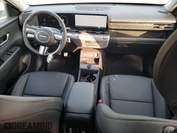 2024 Hyundai Kona Limited with VIN KM8HE3A37RU051107, listed as a Copart auction lot 70180814 with 2,133 mi miles and Salvage title. Bid and sale history available at DreamBid. Image 8.