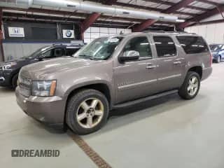 2014 Chevrolet Suburban LTZ с VIN 1GNSKKE78ER127397, выставлен на аукционе Copart как лот 89510285 с пробегом 237 461 миль миль и Чистый • Clean title. История ставок и продаж доступна на DreamBid. Изображение 1.