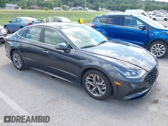 2021 Hyundai Sonata SEL с VIN 5NPEF4JA9MH092785, выставлен на аукционе IAAI как лот 43034309 с пробегом 32 914 миль миль и . История ставок и продаж доступна на DreamBid. Изображение 1.