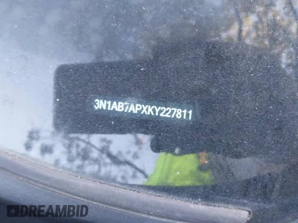 2019 Nissan Sentra S z VIN 3N1AB7APXKY227811, wystawiony jako IAAI lot #43346548 z przebiegiem 109 519 mil mil oraz . Historia ofert i sprzedaży dostępna na DreamBid. Obrazek 17.