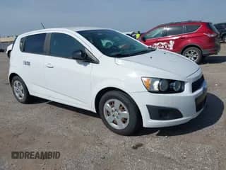 2015 Chevrolet Sonic LS с VIN 1G1JB6SH2F4164123, выставлен на аукционе IAAI как лот 43077617 с пробегом 138 423 миль миль и . История ставок и продаж доступна на DreamBid. Изображение 1.
