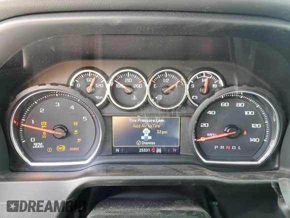 2022 Chevrolet Silverado 3500HD LTZ z VIN 1GC4YUEY3NF128303, wystawiony jako Copart lot #83775884 z przebiegiem 25 331 mil mil oraz Szkoda całkowita • Salvage title. Historia ofert i sprzedaży dostępna na DreamBid. Obrazek 9.