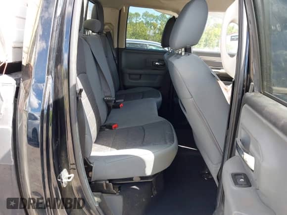 2014 Ram 1500 Big Horn z VIN 1C6RR7GT0ES187989, wystawiony jako IAAI lot #43451978 z przebiegiem 165 388 mil mil oraz . Historia ofert i sprzedaży dostępna na DreamBid. Obrazek 8.