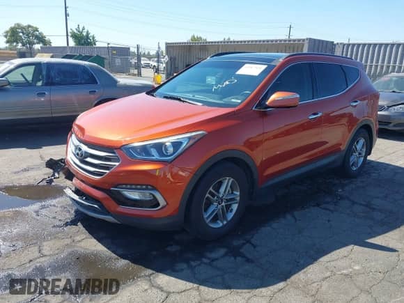 2017 Hyundai Santa Fe 2.4L с VIN 5XYZU3LB5HG492721, выставлен на аукционе IAAI как лот 43267921 с пробегом 65 452 миль миль и . История ставок и продаж доступна на DreamBid. Изображение 2.
