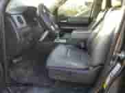 2021 Toyota Tundra Limited z VIN 5TFSY5F17MX295559, wystawiony jako Copart lot #75129274 z przebiegiem 66 879 mil mil oraz Szkoda całkowita • Salvage title. Historia ofert i sprzedaży dostępna na DreamBid. Obrazek 7.