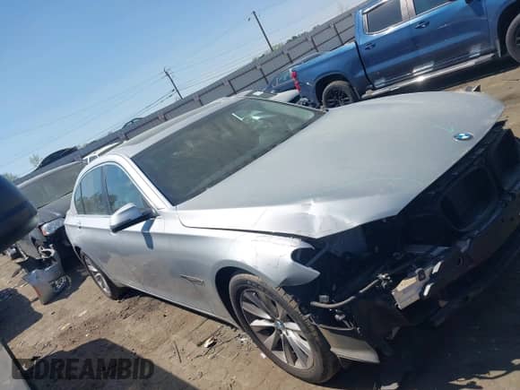 2013 BMW 7 Series 740Li with VIN WBAYE4C58DDW22554, listed as a IAAI auction lot 41901578 with 88,592 mi miles and . Bid and sale history available at DreamBid. Image 13.