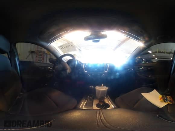 2016 Chevrolet Malibu LT z VIN 1G1ZE5STXGF218444, wystawiony jako IAAI lot #43222614 z przebiegiem 162 975 mil mil oraz . Historia ofert i sprzedaży dostępna na DreamBid. Obrazek 18.