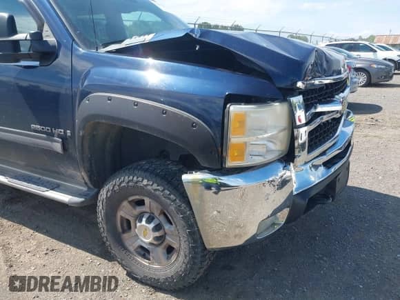 2009 Chevrolet Silverado 2500HD LT с VIN 1GCHK53K89F182614, выставлен на аукционе IAAI как лот 43092473 с пробегом 235 446 миль миль и . История ставок и продаж доступна на DreamBid. Изображение 17.