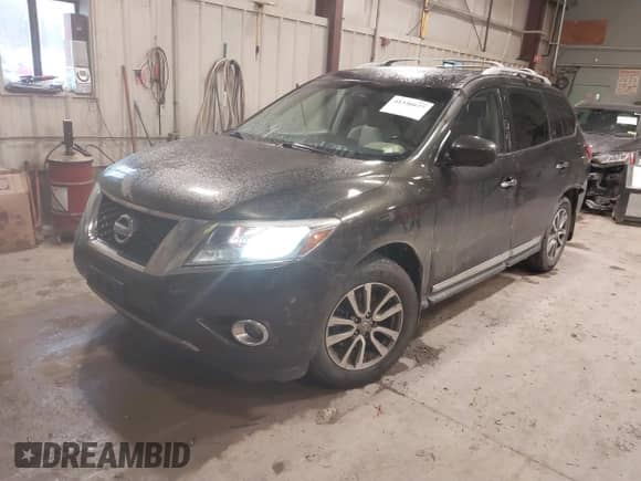 2016 Nissan Pathfinder Platinum with VIN 5N1AR2MM0GC613422, listed as a IAAI auction lot 41336677 with 124,757 mi miles and . Bid and sale history available at DreamBid. Image 21.