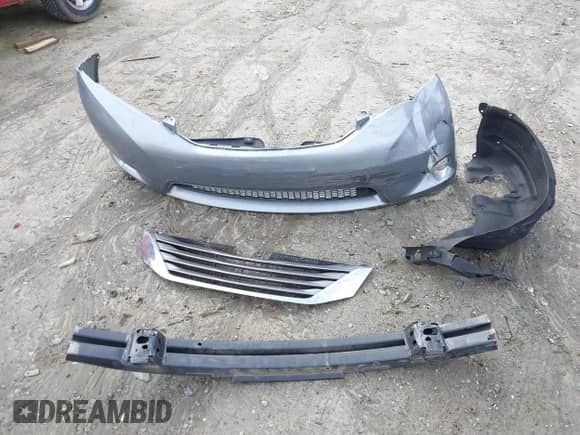 2013 Toyota Sienna XLE AAS with VIN 5TDYK3DC1DS392332, listed as a IAAI auction lot 40968544 with 129,081 mi miles and . Bid and sale history available at DreamBid. Image 12.