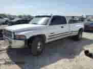 1998 Dodge 3500 с VIN 1B7MC3365WJ212146, выставлен на аукционе Copart как лот 51997695 с пробегом 257 395 миль миль и Списание • Salvage title. История ставок и продаж доступна на DreamBid. Изображение 1.