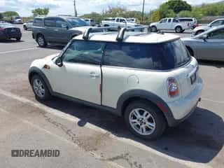 2012 MINI Hardtop with VIN WMWSU3C50CT255544, listed as a IAAI auction lot 42533243 with 102,422 mi miles and . Bid and sale history available at DreamBid. Image 3.