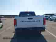 2024 Chevrolet Colorado 4WD Z71 с VIN 1GCPTDEK0R1155792, выставлен на аукционе IAAI как лот 42455100 с пробегом 19 594 миль миль и . История ставок и продаж доступна на DreamBid. Изображение 16.