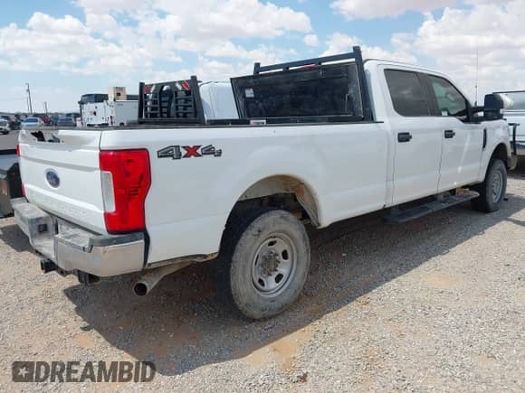 2018 Ford F-250 XL с VIN 1FT7W2B67JED00262, выставлен на аукционе IAAI как лот 42989329 с пробегом 153 893 миль миль и . История ставок и продаж доступна на DreamBid. Изображение 4.