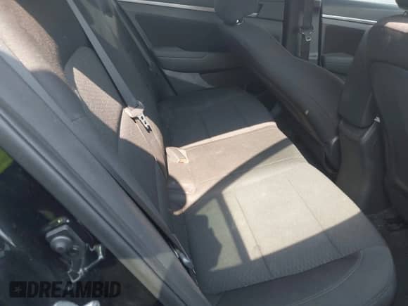 2020 Hyundai Elantra SEL с VIN 5NPD84LF8LH555304, выставлен на аукционе IAAI как лот 43202715 с пробегом 79 458 миль миль и . История ставок и продаж доступна на DreamBid. Изображение 8.