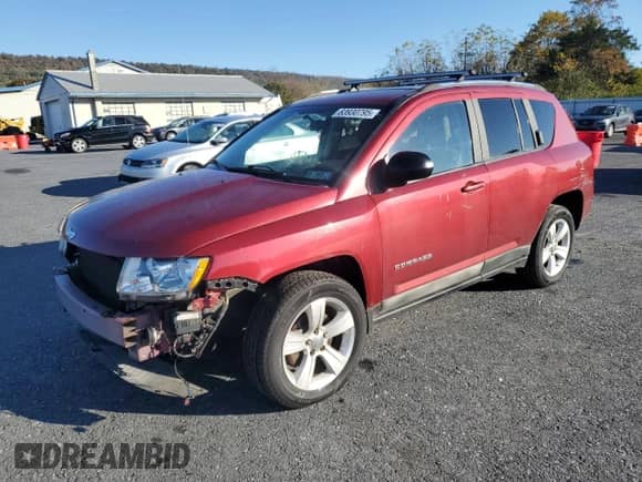 2011 Jeep Compass Latitude с VIN 1J4NF1FB1BD135397, выставлен на аукционе Copart как лот 83930795 с пробегом 114 350 миль миль и Списание • Salvage title. История ставок и продаж доступна на DreamBid. Изображение 1.