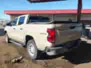 2023 Chevrolet Colorado 4WD Work Truck z VIN 1GCPTBEK0P1133907, wystawiony jako IAAI lot #41312569 z przebiegiem 41 467 mil mil oraz . Historia ofert i sprzedaży dostępna na DreamBid. Obrazek 3.