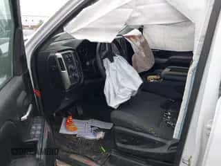 2017 Chevrolet Silverado 1500 LT z VIN 3GCUKREC7HG200481, wystawiony jako IAAI lot #42985617 z przebiegiem 164 056 mil mil oraz . Historia ofert i sprzedaży dostępna na DreamBid. Obrazek 5.