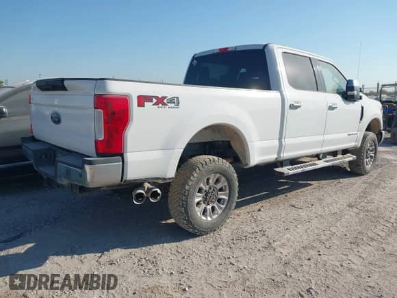 2019 Ford F-250 XL с VIN 1FT7W2BT5KEC49965, выставлен на аукционе IAAI как лот 43253626 с пробегом 290 733 миль миль и . История ставок и продаж доступна на DreamBid. Изображение 4.