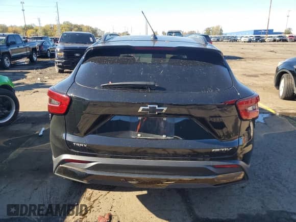 2024 Chevrolet Trax ACTIV with VIN KL77LKE20RC055150, listed as a Copart auction lot 87269025 with 28,652 mi miles and Salvage title. Bid and sale history available at DreamBid. Image 6.