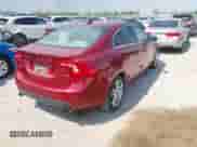 2012 Volvo S60 T5 с VIN YV1622FS0C2120103, выставлен на аукционе IAAI как лот 43214819 с пробегом 104 685 миль миль и . История ставок и продаж доступна на DreamBid. Изображение 4.