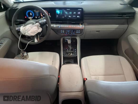 2024 Hyundai Kona SEL с VIN KM8HB3AB3RU167520, выставлен на аукционе Copart как лот 72152694 с пробегом 3 029 миль миль и Списание • Salvage title. История ставок и продаж доступна на DreamBid. Изображение 8.