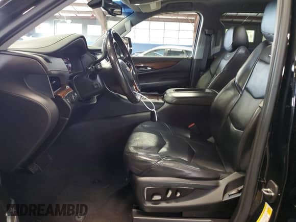 2019 Cadillac Escalade with VIN 1GYS4GKJ5KR402732, listed as a Copart auction lot 73352584 with 303,115 mi miles and Clean title. Bid and sale history available at DreamBid. Image 7.