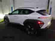 2024 Hyundai Kona SEL z VIN KM8HBCAB9RU146803, wystawiony jako Copart lot #81850764 z przebiegiem 19 927 mil mil oraz Czysty tytuł • Clean title. Historia ofert i sprzedaży dostępna na DreamBid. Obrazek 2.