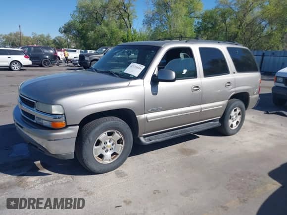 2001 Chevrolet Tahoe LT с VIN 1GNEK13T71R154401, выставлен на аукционе IAAI как лот 42135044 с пробегом 294 829 миль миль и . История ставок и продаж доступна на DreamBid. Изображение 2.