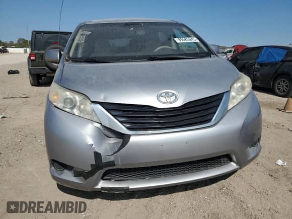 2012 Toyota Sienna LE with VIN 5TDKK3DC1CS276911, listed as a Copart auction lot 89585945 with 209,475 mi miles and Clean title. Bid and sale history available at DreamBid. Image 5.