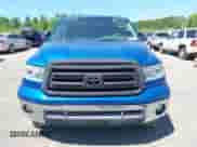 2010 Toyota Tundra с VIN 5TFUY5F13AX103560, выставлен на аукционе IAAI как лот 42571973 с пробегом 205 378 миль миль и . История ставок и продаж доступна на DreamBid. Изображение 12.