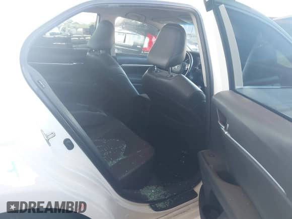 2019 Toyota Camry LE с VIN 4T1B11HK3KU791973, выставлен на аукционе IAAI как лот 43173331 с пробегом 99 127 миль миль и . История ставок и продаж доступна на DreamBid. Изображение 8.