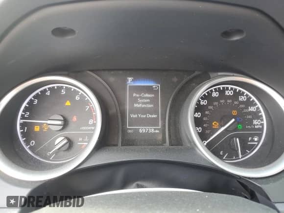 2023 Toyota Camry LE z VIN 4T1C11AK9PU172798, wystawiony jako Copart lot #64280385 z przebiegiem 69 738 mil mil oraz Nie do naprawy • Non repairable. Historia ofert i sprzedaży dostępna na DreamBid. Obrazek 9.