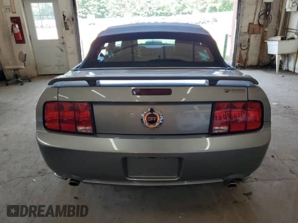 2009 Ford Mustang GT z VIN 1ZVHT85H095126959, wystawiony jako Copart lot #63859165 z przebiegiem 80 520 mil mil oraz Szkoda całkowita • Salvage title. Historia ofert i sprzedaży dostępna na DreamBid. Obrazek 6.
