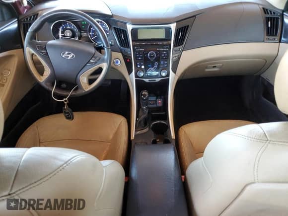 2011 Hyundai Sonata Limited с VIN 5NPEC4AC1BH239883, выставлен на аукционе Copart как лот 82001725 с пробегом 213 026 миль миль и Списание • Salvage title. История ставок и продаж доступна на DreamBid. Изображение 8.