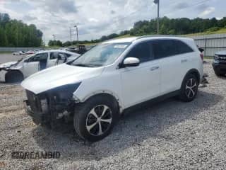 2017 Kia Sorento EX с VIN 5XYPH4A17HG324963, выставлен на аукционе Copart как лот 60635685 с пробегом 112 827 миль миль и Списание • Salvage title. История ставок и продаж доступна на DreamBid. Изображение 1.