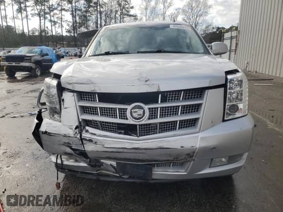 2012 Cadillac Escalade Premium с VIN 1GYS4CEF3CR250340, выставлен на аукционе Copart как лот 49500245 с пробегом 168 279 миль миль и Списание • Salvage title. История ставок и продаж доступна на DreamBid. Изображение 5.