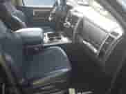 2013 Ram 1500 Sport z VIN 1C6RR7MT9DS720683, wystawiony jako IAAI lot #43262288 z przebiegiem 113 783 mil mil oraz . Historia ofert i sprzedaży dostępna na DreamBid. Obrazek 5.